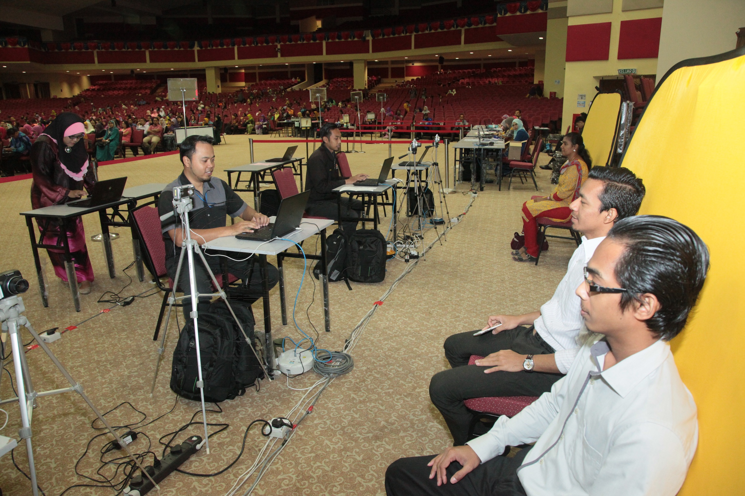 PRO16 16 siswazah IMG 0152